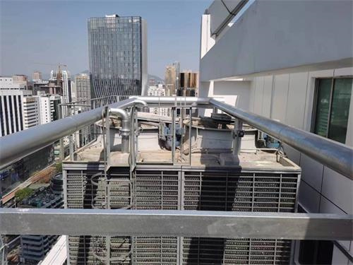 方形冷卻塔如何進(jìn)行冷卻工作,圓形冷卻塔和方形冷卻塔