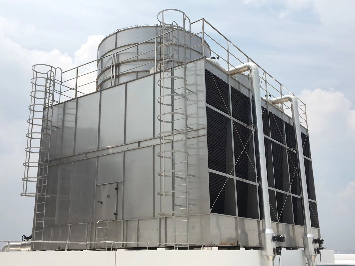 如何處理圓形冷卻塔的放水問題,混凝土冷卻管如何處理